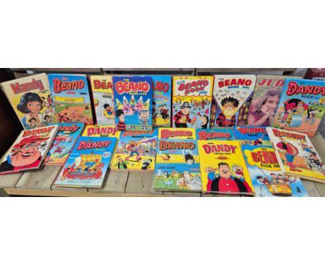 Box of vintage Dandy and Beano annuals 1980's &amp; 90's era. 