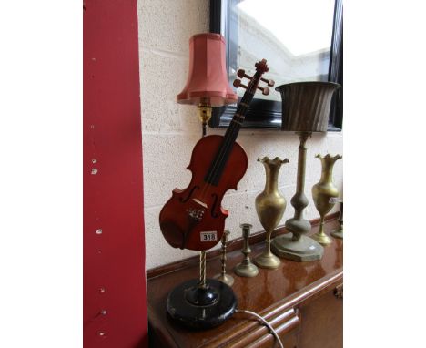 Violin table lamp