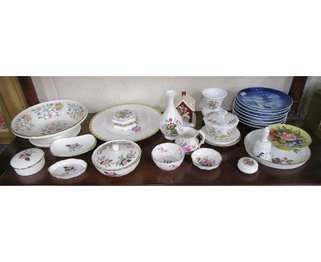 Shelf of ceramics to include Royal Crown Derby &amp; Wedgwood