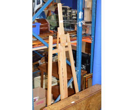 LARGE WOODEN EASEL     