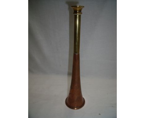Brass and copper hunting horn (length 20cm)