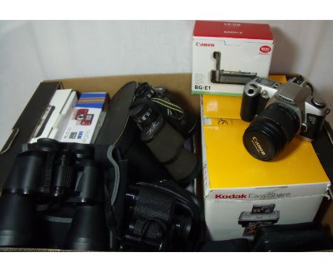 Canon EOS 500N camera with 28 x 80 lens, as new in box Canon BGEG1 battery grip (for Canon EOS 300D camera), cased pair of Pa