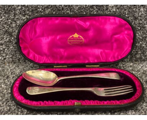 Antique hallmarked London silver two piece spoon &amp; fork set dated 1892 &amp; 1897, with original box, 41.5G