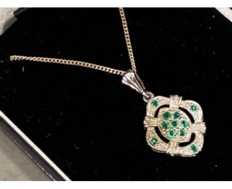 Silver &amp; emerald pendant &amp; silver chain