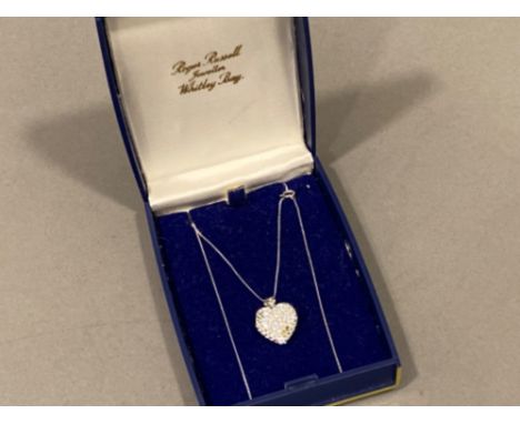 9ct white gold crystal set heart shaped pendant &amp; 9ct white gold chain