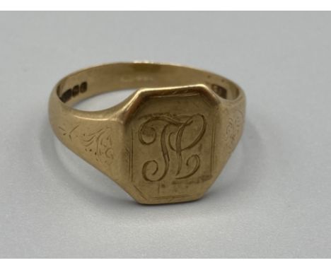 9ct Gold gents signet ring, 4g size U