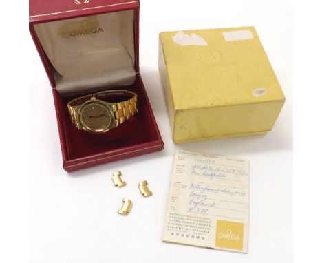 Omega Geneve gold plated gentleman's bracelet watch, ref. 136 01O3, circa 1972, champagne dial with baton markers, sweep cent