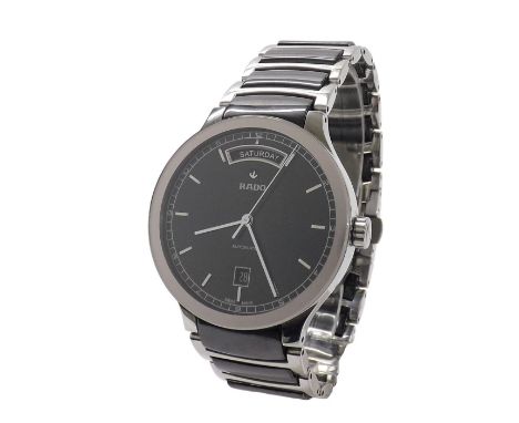 Rado Centrix automatic day date gentleman's bracelet watch, ref. 770.0156.3, stainless steel and black ceramic, exhibition ba