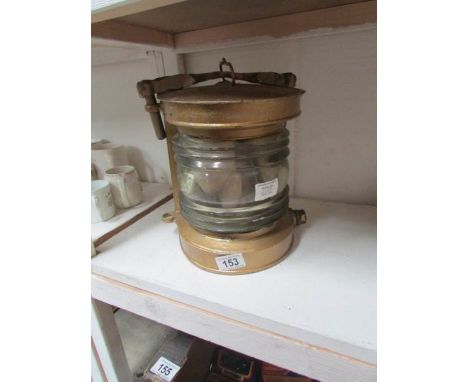 A ship's lamp