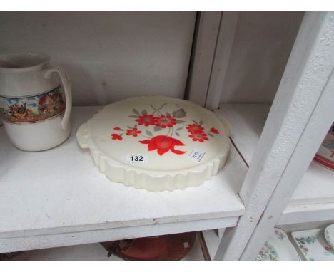 A ceramic cake stand