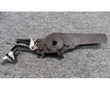 A GERMAN DETACHED WHEEL-LOCK FROM A SPORTING GUN, EARLY 17TH CENTURY with flat lockplate fitted with external wheel, sliding 