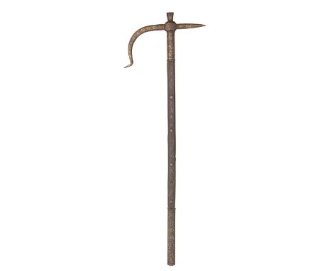 AN INDIAN WAR HAMMER, LATE 18TH/19TH CENTURY with conical faceted head, strongly down-curved tapering rear spike and faceted 
