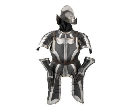 A COMPOSITE SOUTH GERMAN LIGHT FIELD ARMOUR IN THE 'BLACK AND WHITE' FASHION, LATE 16TH / EARLY 17TH CENTURY comprising morio