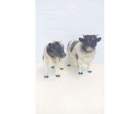 Melba ware bull and cow, length of bull 30cm 
