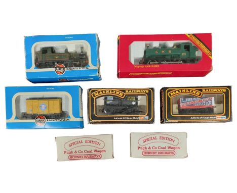 Boxed Hornby R.041 GWR Pannier Tank & Airfix 0-4-2 1400 Class Tank + 5 "00" Gauge Goods Wagons 