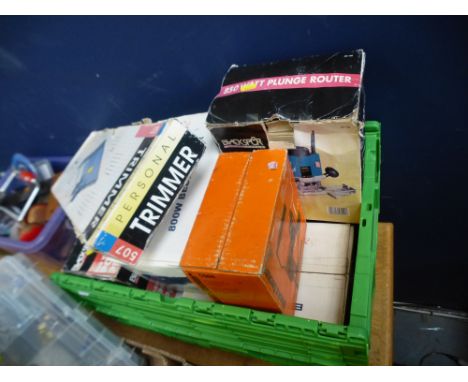 BOX OF ASSORTED BOXED TOOLS INCLUDING POWER PLANER, BENCH GRINDER, PLUNGE ROUTER, TRIMMER ETC