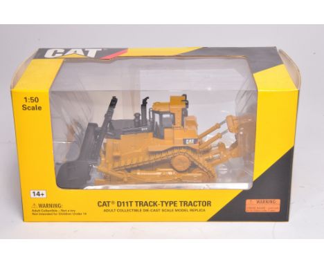 Norscot 1/50 diecast model construction CAT D11T Track-Type Tractor - excellent and secure in original box.