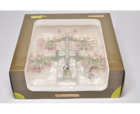 Universal Hobbies 1/32 farm model issue comprising 2666 Claas Liner 3000, excellent and secure in unopened box.