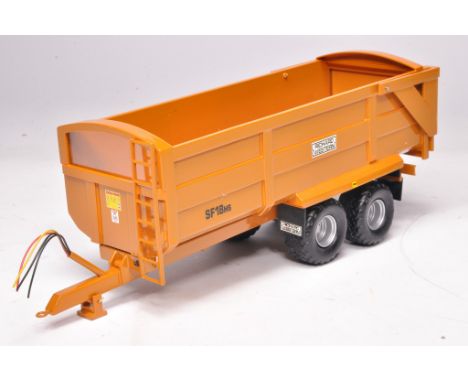 Three Oaks Farm Models hand-built 1/32 farm model issue comprising Richard Western SF18HS Grain Trailer. Displays without any