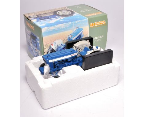 Universal Hobbies 1/16 farm model issue comprising Ford 5000(1964) Tractor. Looks to be without fault in original box.