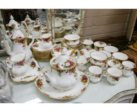 A Royal Albert, Old Country Roses, tea service 