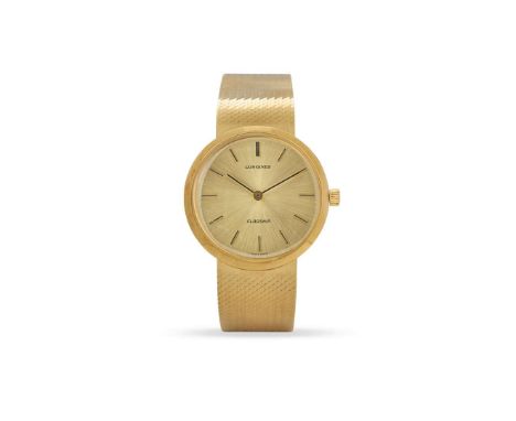  Longines. A fine 18k gold mechanical bracelet watch Flagship, No.16 700 675, made in the 1970s Manual movement, champagne di