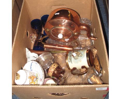 Box of assorted items to include: vintage copper teapot; copper and brass horn; copper lustre dresser jugs; glass decanter; b