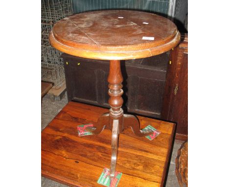 20th Century oak circular occasional tripod table.