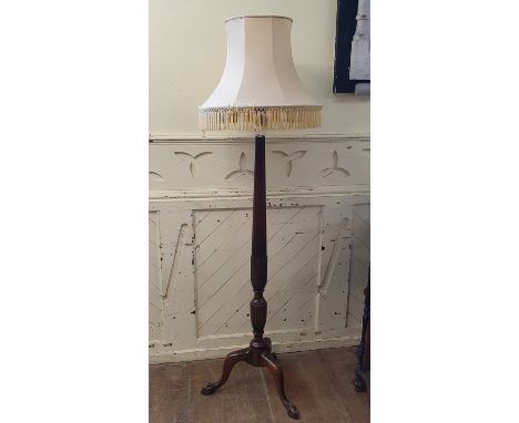 A torchere, adampted to a standard lamp 