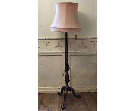 A torchere, adapted to a standard lamp 