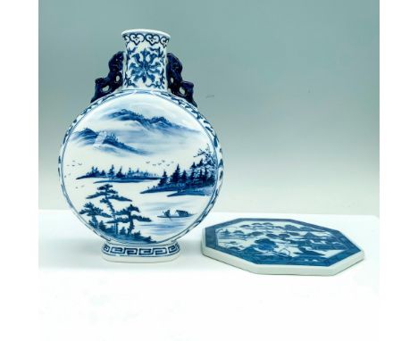 Full title: 2pc Blue and White Moon Flask Vase and Mottahedeh Canton Tea Tile. A blue and white flask vase that depicts a sce