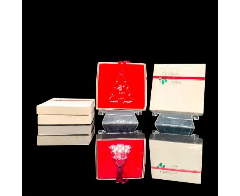 A set of 4 identical clear crystal pine tree ornaments decorated with a laser image of a mistle toe, text reading 1989, and a