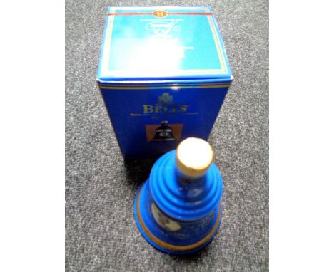 A Bells Extra Special Old Scotch HM Queen Elizabeth II 75th Birthday decanter, sealed and boxed 