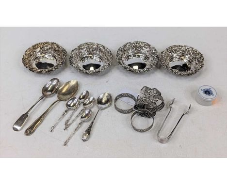 A set of four Victorian silver bonbon dishes, each repousse decorated with masks, swags and bows, dia.9cm, Chester 1895, 3.6o