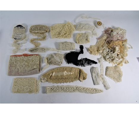 Collection of antique and later lace pieces including tatting lace, bobbin lace, drawn thread work, tape lace etc