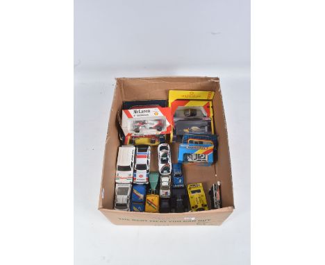 A QUANTITY OF BOXED AND UNBOXED DIECAST RACING AND SPORTS CAR MODELS, to include boxed Corgi Toys Ferrari 312 B2 F1 car, No.1