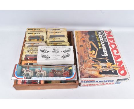 AN ASSORTMENT OF BOXED DIECAST MODEL VEHICLES AND TWO MECCANO SPACE SETS, included is a tray of boxed Models of Yesteryear  a
