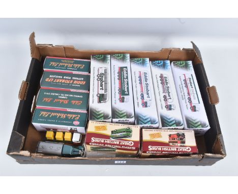 A COLLECTION OF 1:76 SCALE ATLAS EDITIONS BOXED AND LOOSE DIECAST BUSES AND TRUCKS, to include two  Great British Buses, a Lo