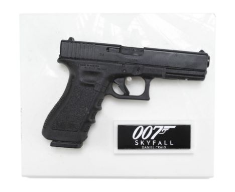 JAMES BOND: SKYFALL (2012) - James Bond's (Daniel Craig) Stunt Glock 17 Pistol - James Bond's (Daniel Craig) stunt Glock 17 f