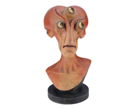 THE HITCHHIKER'S GUIDE TO THE GALAXY (2005) - Alien Design Bust Maquette - An alien design bust maquette from Garth Jennings'