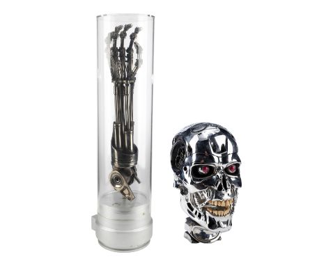 TERMINATOR 2: JUDGMENT DAY (1991) - ICONS Light-Up Prototype T-800 Endoskeleton Skull and Arm Replicas - A light-up replica o