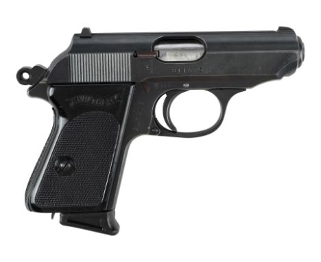 JAMES BOND: GOLDENEYE (1995) - James Bond's (Pierce Brosnan) Walther PPK Pistol - James Bond's (Pierce Brosnan) Walther PPK p