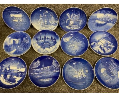 Total of 12 Danish Royal Copenhagen Jule-after plates