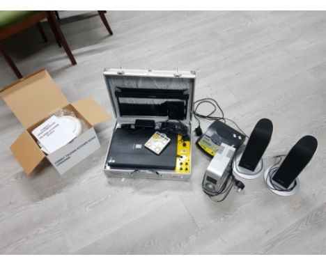 Kitchen scales, scanner and other items to assist the blind