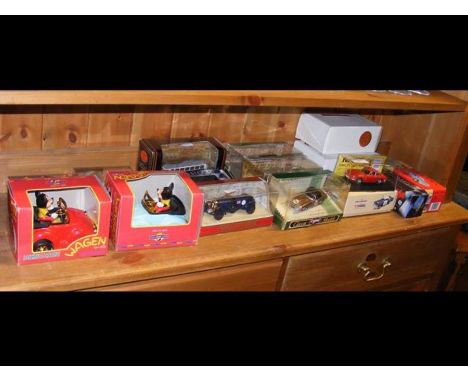 An assortment of die cast model vehicles in boxes - Corgi, Vanguards and Model of Yesteryear, etc. 