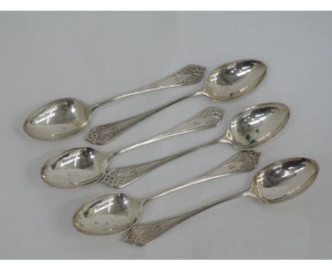 Six Edwardian silver teaspoons having engraved terminals with monogram A, Sheffield 1907, R F Moseley & Co