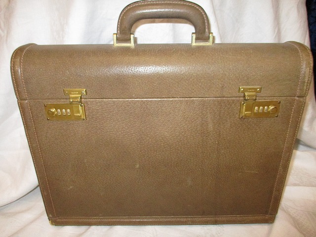 vintage gucci briefcase