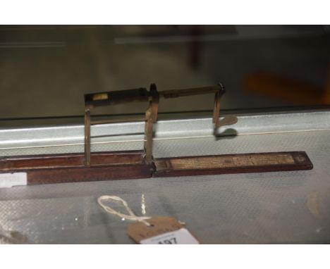 Late 19th Century folding sovereign scales. 