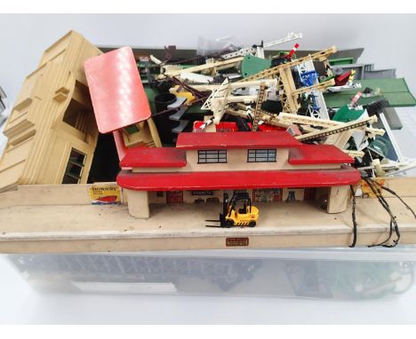 Quantity of model railway accessories to include Hornby, Hornby Dublo and Lima. UK P&amp;P Group 3 (£30+VAT for the first lot