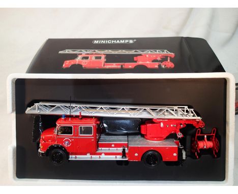 Minichamps 1/43 scale Mercedes Benz L322, D.L.30, turntable fire engine, as new and boxed. UK P&amp;P Group 1 (£16+VAT for th